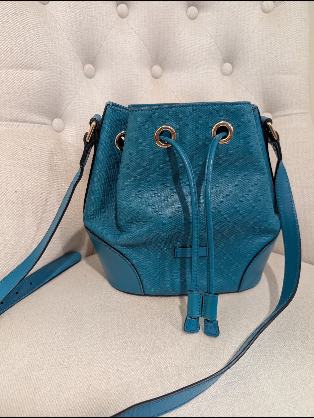 Gucci Bucket Bag!